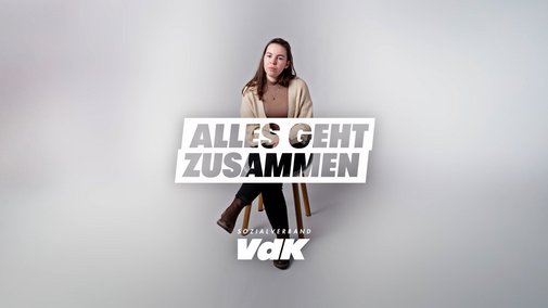 Portraitfoto von Laura Schmidt und das Logo der Aktion Alles geht zusammen