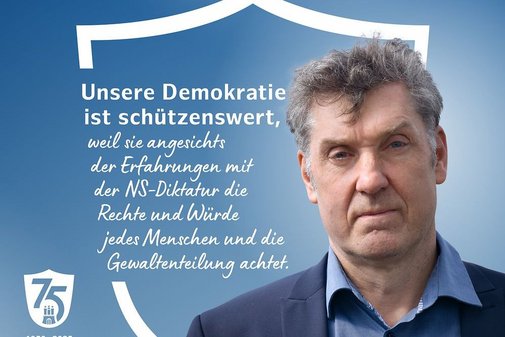 Unsere Demokratie ist schützenswert, weil sie angesichts der Erfahrungen mit der NS-Diktatur die Rechte und Würde jedes Menschen und die Gewaltenteilung achtet.