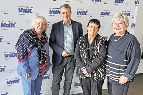 Gruppenbild mit Ute Frank, Frank Wersich, Heide Pachurka und Renate Schommer. 