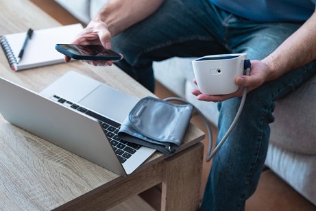 Digitale Anwendungen k&ouml;nnen per Smartphone oder Notebook genutzt werden. 