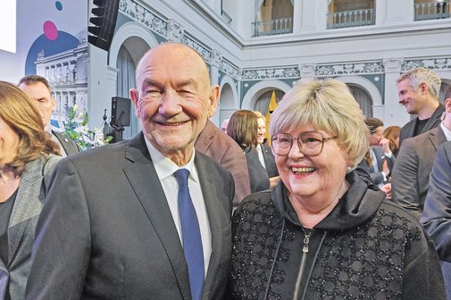 Keine Freiheit ohne Sicherheit Norbert Aust und Renate Schommer auf der Versammlung „Ehrbarer Kaufleute“.