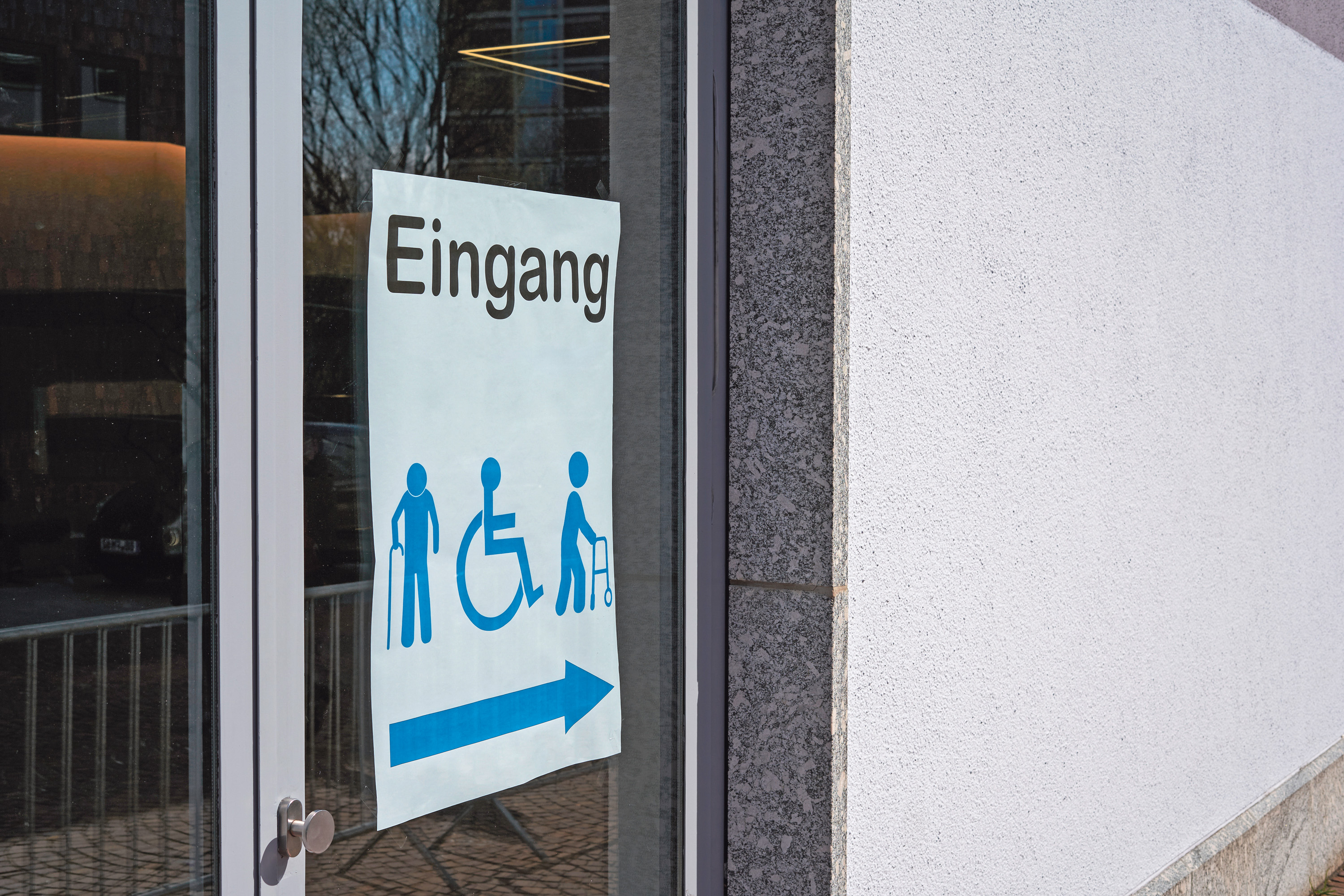 Alles aus einer Hand - Zentrum für Teilhabe Eingangsbereich zum Zentrum für Teilhabe.